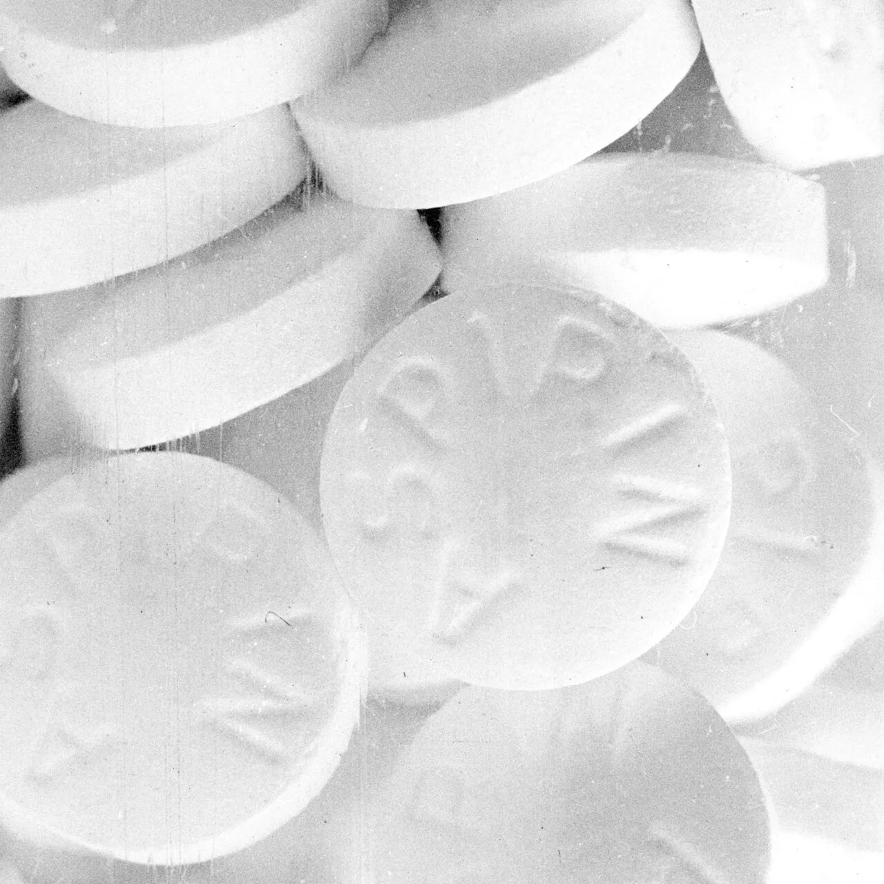Дефицит на ключови лекарства за аритмия в българските аптеки: Какво да правят пациентите?